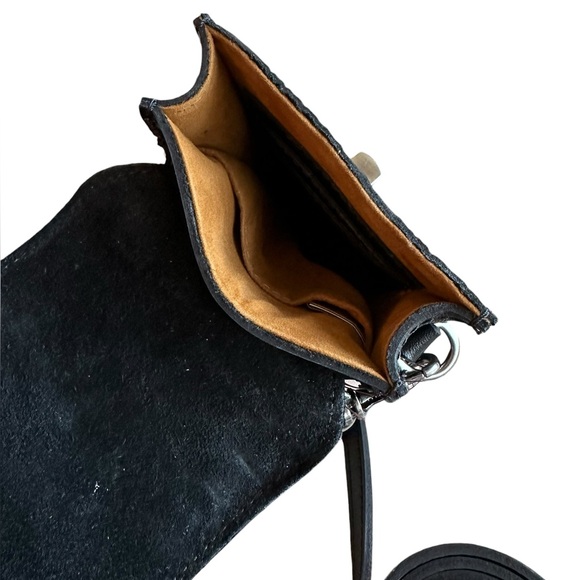 Patricia Nash Rivella Leather Crossbody Phone Case - Picture 8 of 11